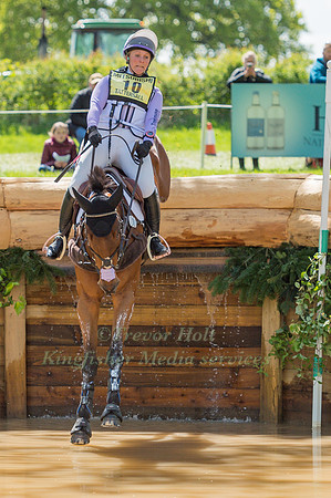 Gemma Tattersall (GBR) and  Arctic Soul