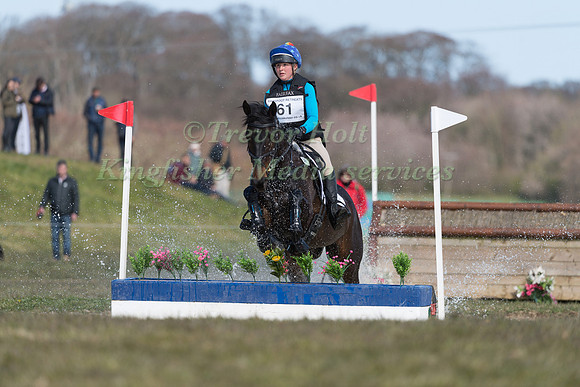 JESS FALLE RIDING ABC ARCTIC DAME