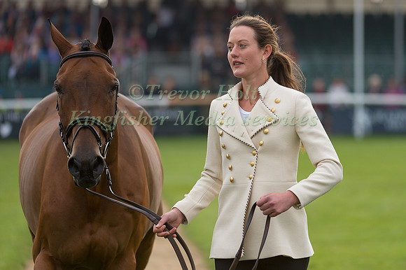 Willa Newton (GBR) and Chance Remark
