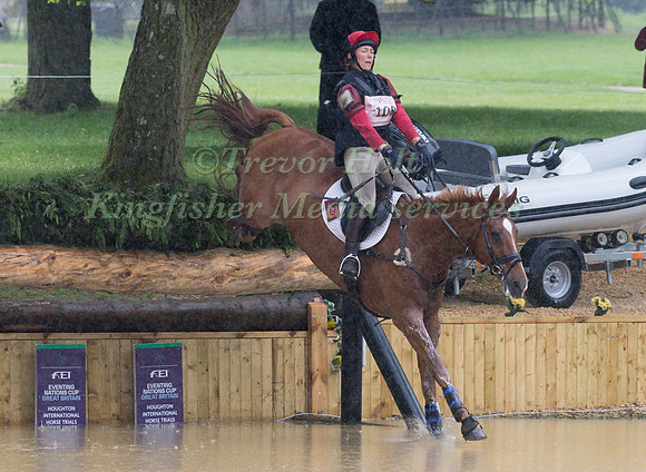 LOUISA LOCKWOOD (GBR) AND DIAMOND RUCTIONS