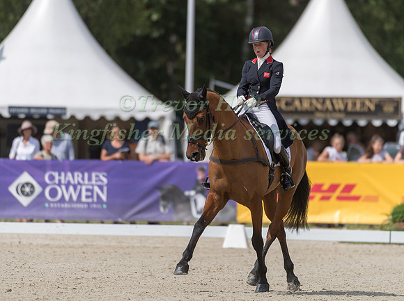 ROSALIND CANTER (GBR) AND ZENSHERA