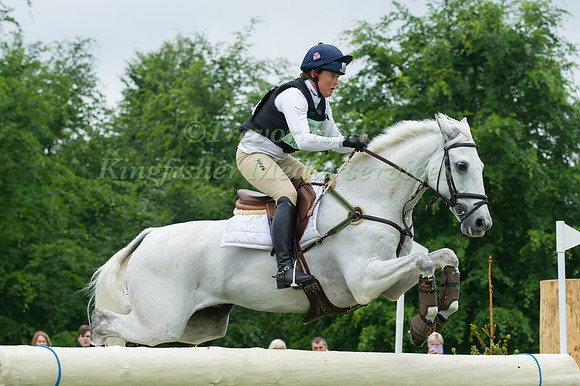 Pippa Funnell (GBR) riding Billy The Biz
