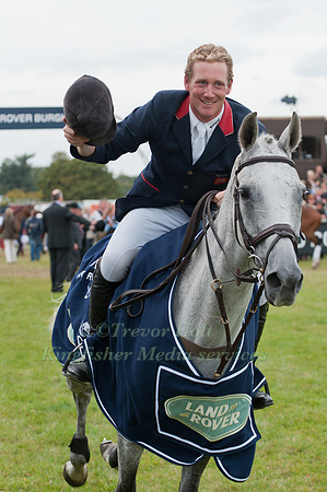 Oliver Townend and Carousel Quest on their Lap of Honour