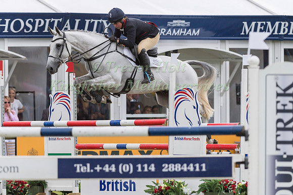 KITTY KING (GBR) AND VENDREDI BIATS