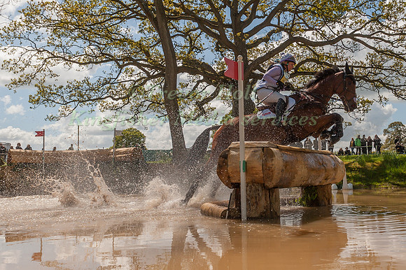 Gemma Tattersall (GBR) and  Arctic Soul