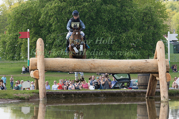 BEN HOBDAY  (GBR) RIDING  MULRY'S ERROR