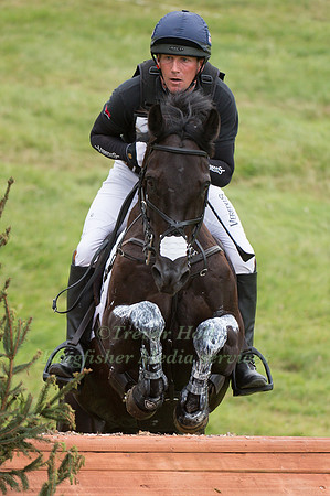 Oliver Townend (GBR) riding Cillnabradden Evo