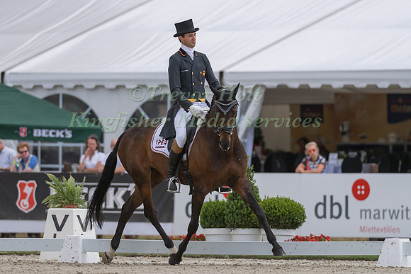 ESTEBAN VALLE BENITEZ (ESP) AND MILANA