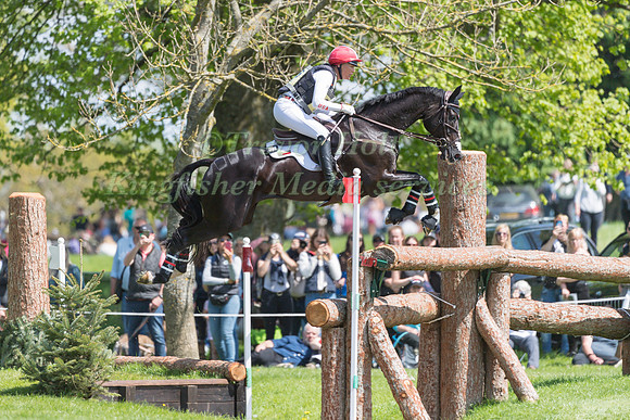 Tamra Smith (USA) and Mai Baum Taking part in the Cross Country