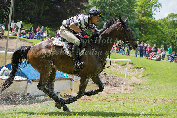 Andreas  Ostholt (GER)  riding So Is Et