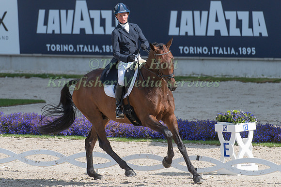 Sarah Ennis (IRL) and BLM Diamond Delux