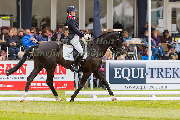 NICOLA WILSON (GBR) AND YACABO BK