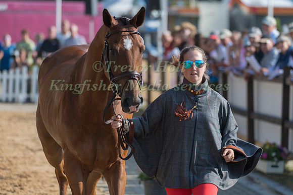LAURA COLLETT (GBR) AND MR. BASS