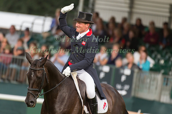 OLIVER TOWNEND (GBR) RIDING MHS KING JOULES