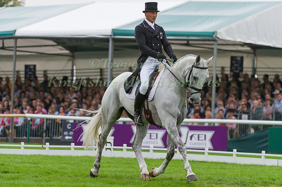 Andrew Nicholson (NZL) riding Avebury competing in the dressage test