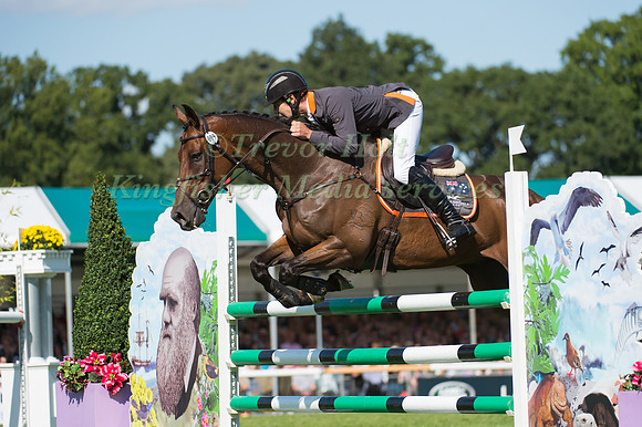 Christopher Burton (AUS) and  Haruzac