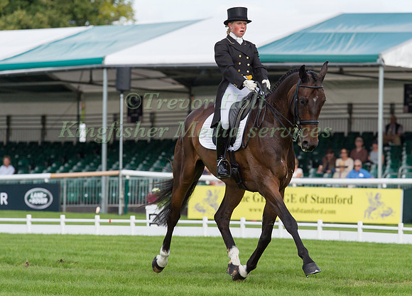 ROSALIND CANTER (GBR) RIDING ALLSTAR B