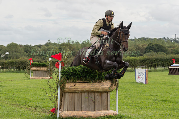 GIOVANNI UGOLOTTI RIDING  SIMPLY SOX
