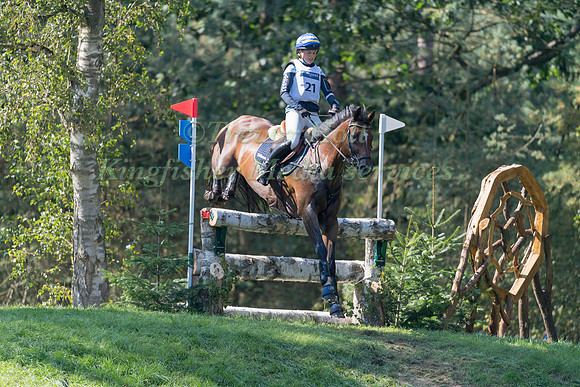 Malin Josefsson (SWE) and Golden Midnight