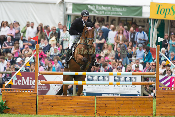 Nicolai  Aldinger (GER) riding Tactic