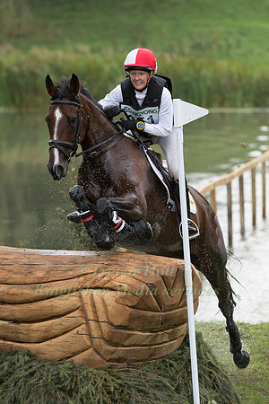 SAMANTHA CUTTS (GBR) RIDING PICCOLA DIAVOLA