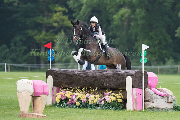 BECKY WOOLVEN (GBR) AND CHARLTON DOWN RIVERDANCE