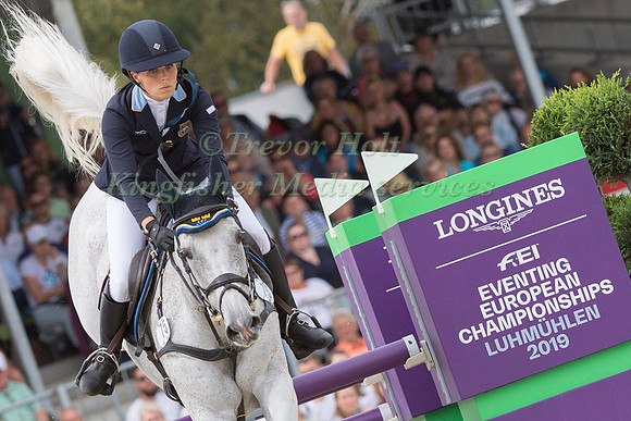 Louise Romeike (SWE) and Waikiki