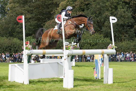 JULIA NORMAN (GBR) AND CARRYON BOBBY BOY