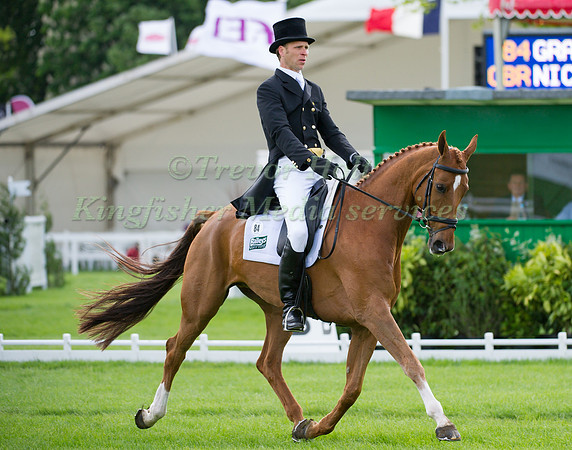 Nick Gauntlet and Grand Manoeuvre