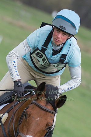 IZZY TAYLOR  RIDING  MILLSTREET MITCH