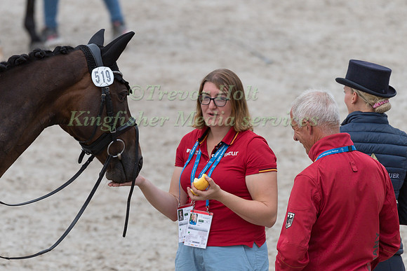 ANNA SIEMER (GER) AND FRH BUTT'S AVONDALE