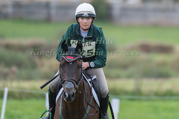 AOIFE  CLARK (IRL) AND CELUS D ERMAC Z