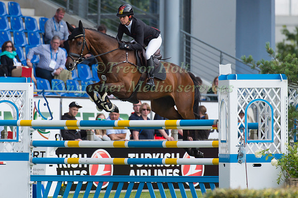 Bettina Hoy (GER) and Seigneur Medicott