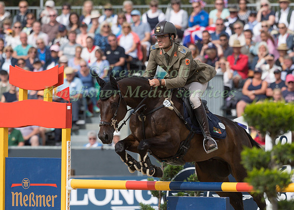 Giovanni Ugolotti (ITA) and Note Worthy
