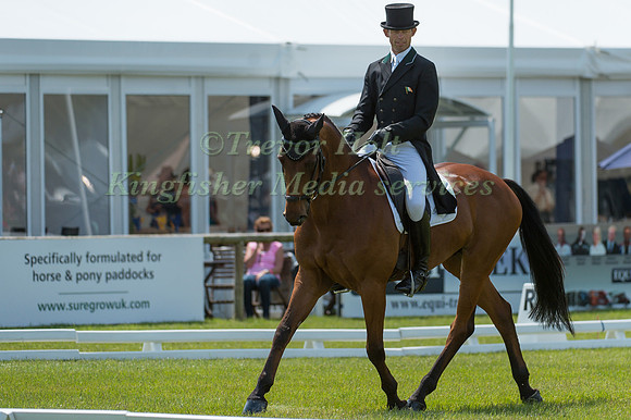 Jonty Evans (IRL) riding Double Dutch V