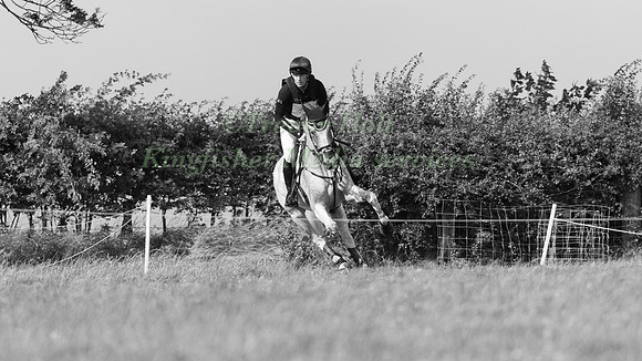 OLIVER TOWNEND RIDING  BALLAGHMOR CLASS