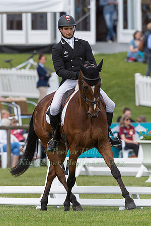 JAMES  AVERY (NZL) AND MR SNEEZY