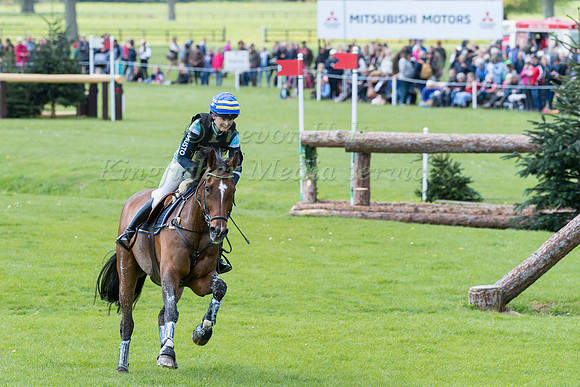 Malin Josefsson (SWE) and  Golden Midnight