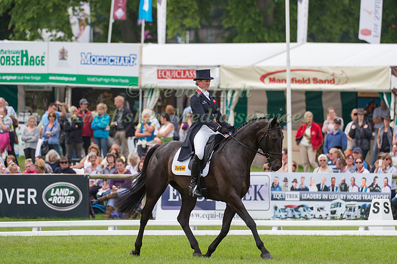 Nicola Wilson (GBR) riding Annie Clover