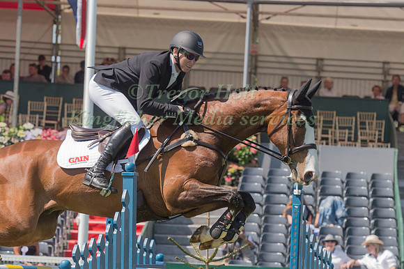MICHAEL OWEN (GBR) RIDING  BRADELEY LAW