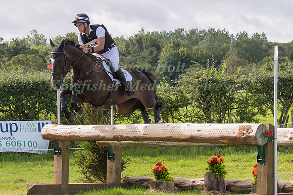 JAMES AVERY RIDING  SPORTSFIELD LORD LIVESEY