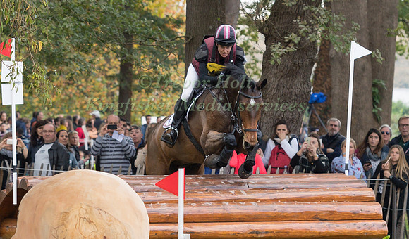 Sarah BULLIMORE (GBR) AND REVE DU ROUET.