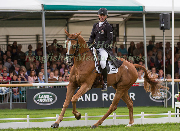 ANDREW  NICHOLSON (NZL) RIDING NEREO