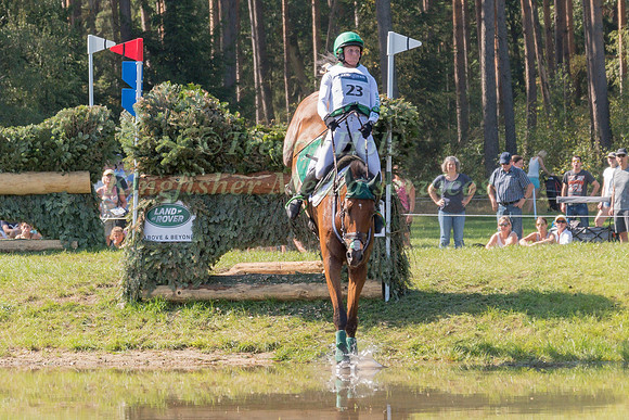 Sarah Ennis (IRL) and Horseware Woodcourt Garrison