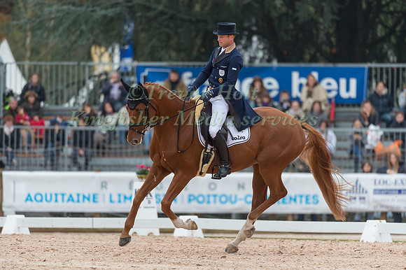 Michael Jung (GER) riding FIschertakinou