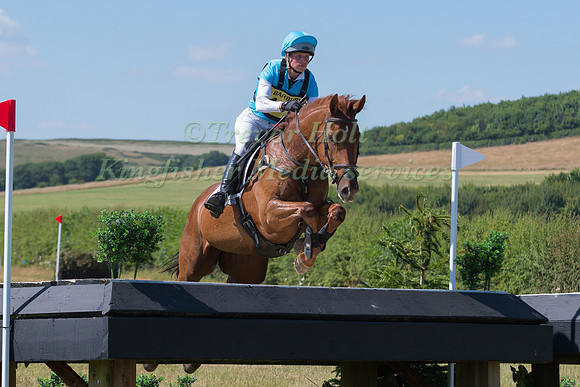 IZZY TAYLOR (GBR) AND HOW BAZAAR