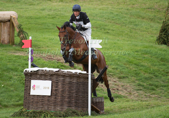 William Fox-Pitt (GBR) riding Cool Mountain