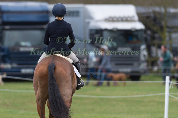 ROSALIND CANTER (GBR) RIDING  NO EXCUSE