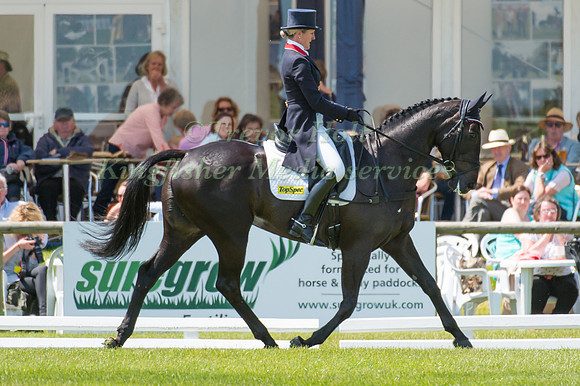 Nicola Wilson (GBR) riding Annie Clover