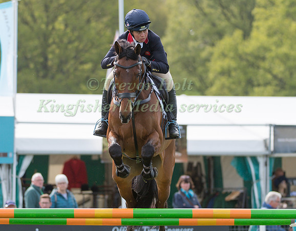 KITTY KING (GBR) AND CEYLOR L A N